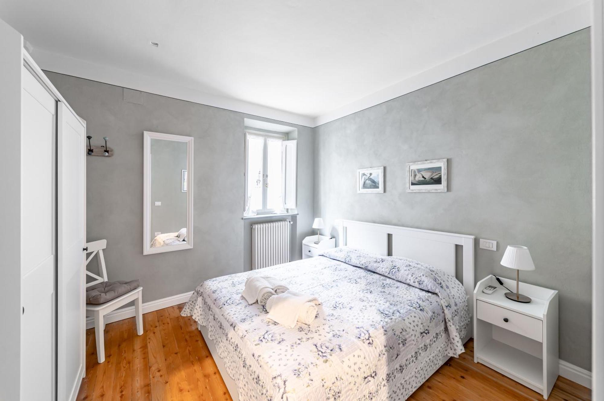 Modern Apartment In The Heart Of Lucca! ภายนอก รูปภาพ