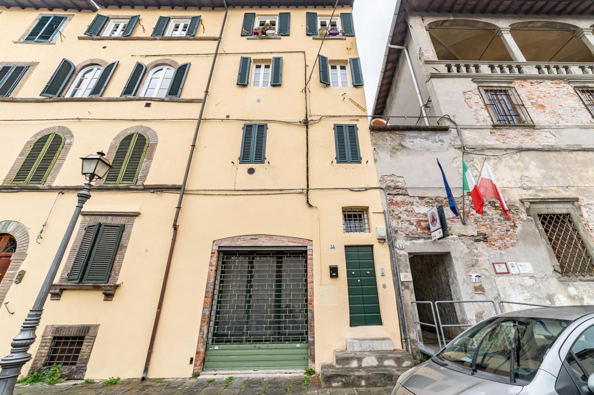 Modern Apartment In The Heart Of Lucca! ภายนอก รูปภาพ